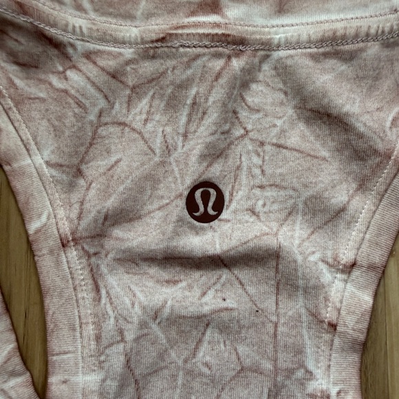 lululemon XS Pink Racerback Tank - Picture 4 of 4